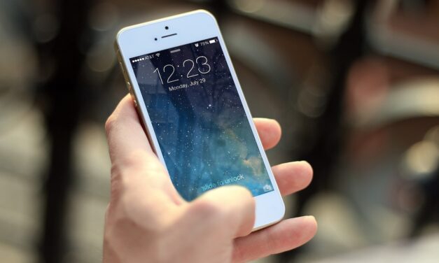 Android vs. iOS: Which Mobile Operating System Is Right for You?