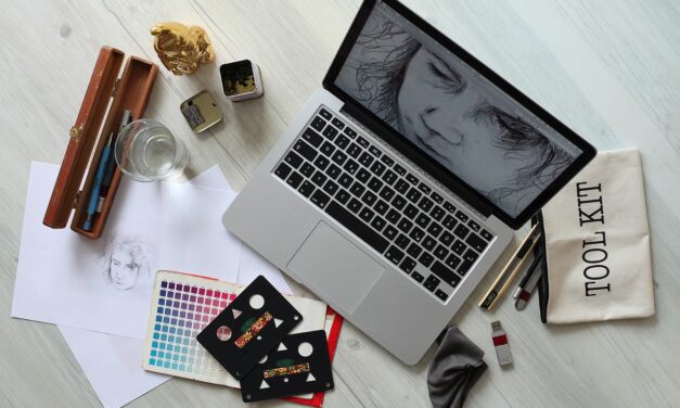 The Intersection of Art and Technology in Graphic Design